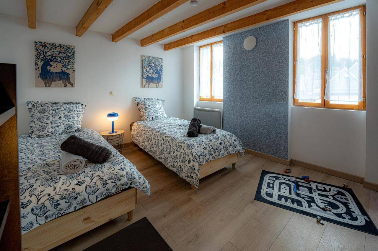 Appartement entier, La cachette historique 3 chambres in Chambéry, Région de Chambéry