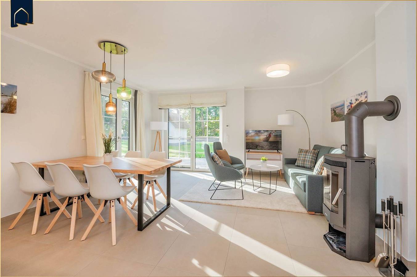 Stilvolles Ferienhaus im Fischerdorf mit Garten, 3 Etagen & Infrarotkabine im Grünen in Zirchow, Usedom