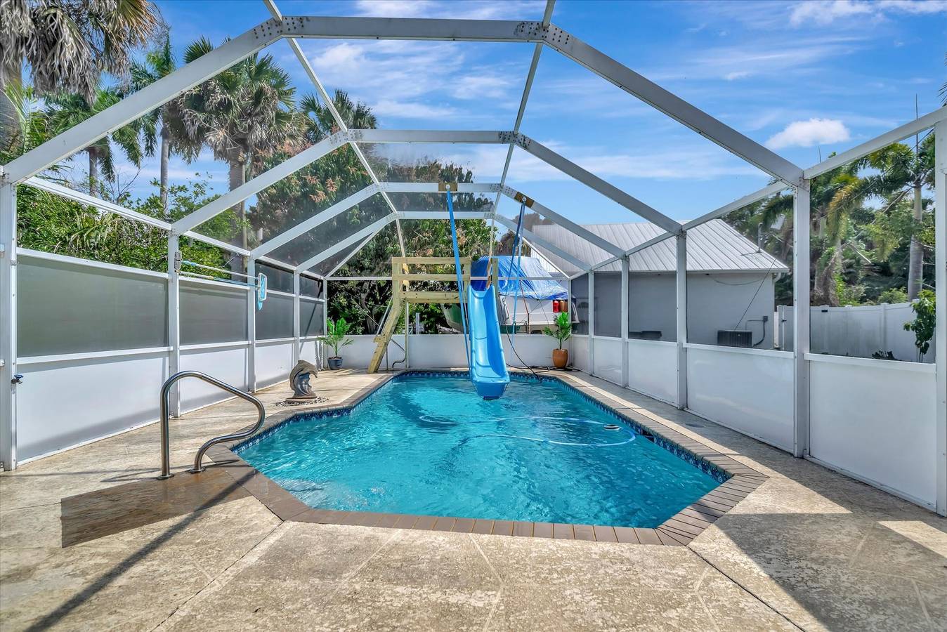 Waterfront 3B Free Boat Parking near Downtown in Fort Myers, Southwest Florida