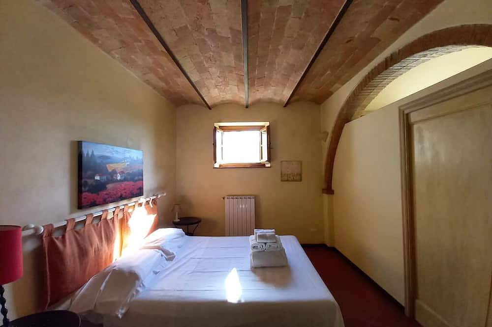 Casa, appartamento nel Chianti, piscina, giardino, Firenze a 15km, Toscana in San Casciano in Val di Pesa, Chianti