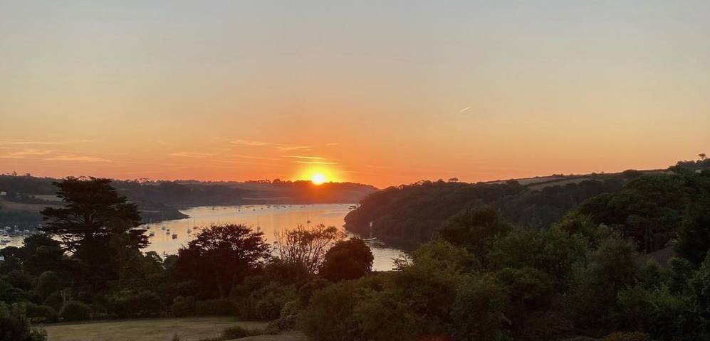 Holiday rental for 12 people, with garden and view, with pets in Helford