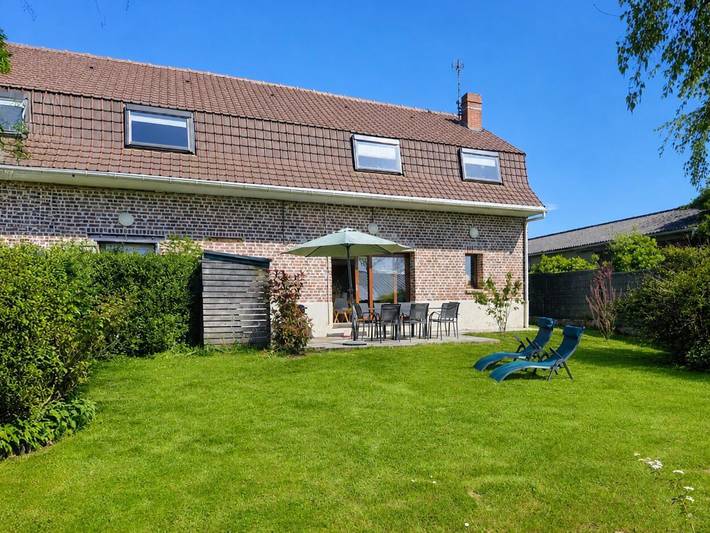 Gîte pour 8 personnes, avec Terrasse et Jardin dans Berthen