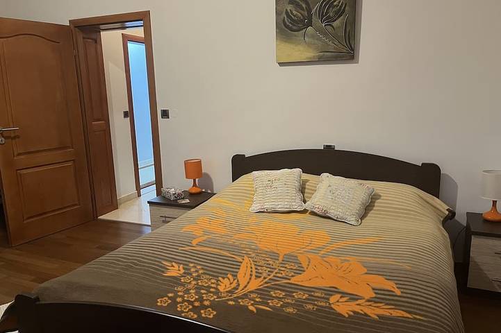 Villa pour 10 personnes, avec jardin et balcon, animaux acceptés à Mlini - 4