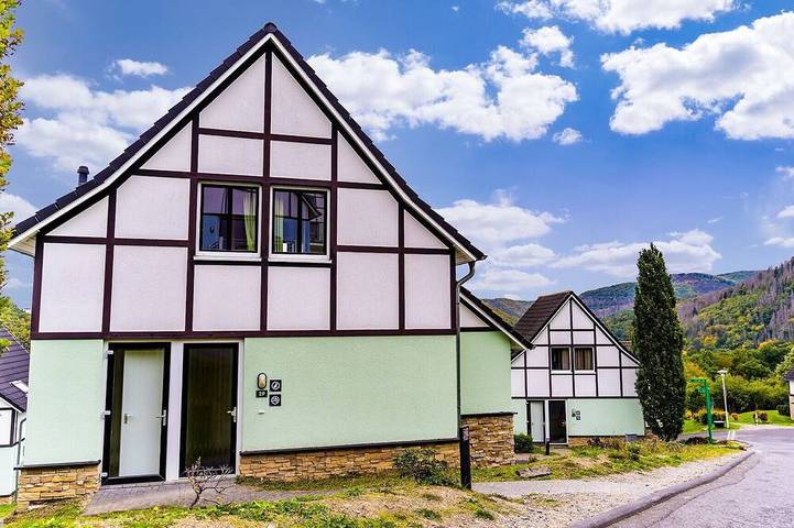 Villa für 12 Personen, mit Balkon