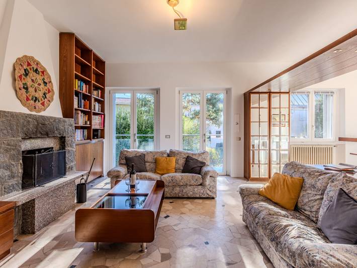 Appartamento per 6 persone, con giardino e balcone in Dervio