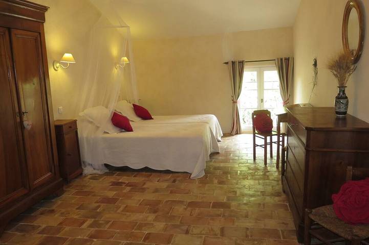 Gîte pour 5 personnes, avec piscine et jardin à Valensole - 3