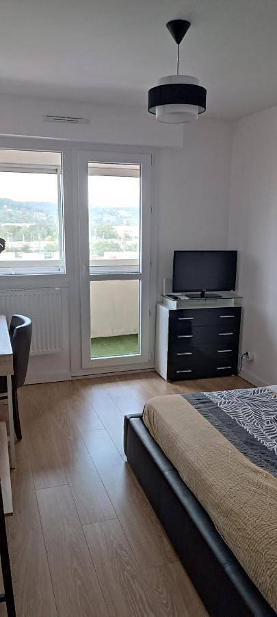 Appartement de vacances entier, Chambre privé avec loggia chez l'habitant in Champigneulles, Région de Nancy