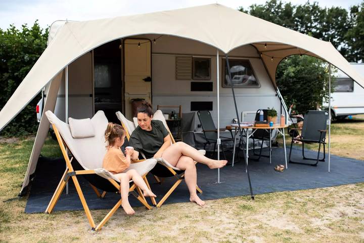 Camping für 4 Personen, mit Terrasse in Südholland - 2