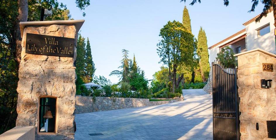 Maison d’hôte pour 2 personnes, avec piscine et jardin ainsi que vue et terrasse à Mougins - 2