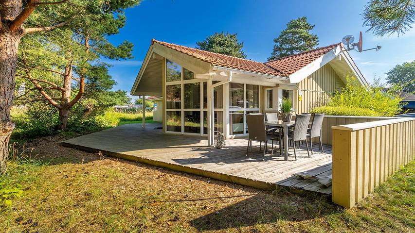 Ferienhaus für 6 Personen, mit Sauna und Garten sowie Whirlpool, mit Haustier in Travemünde