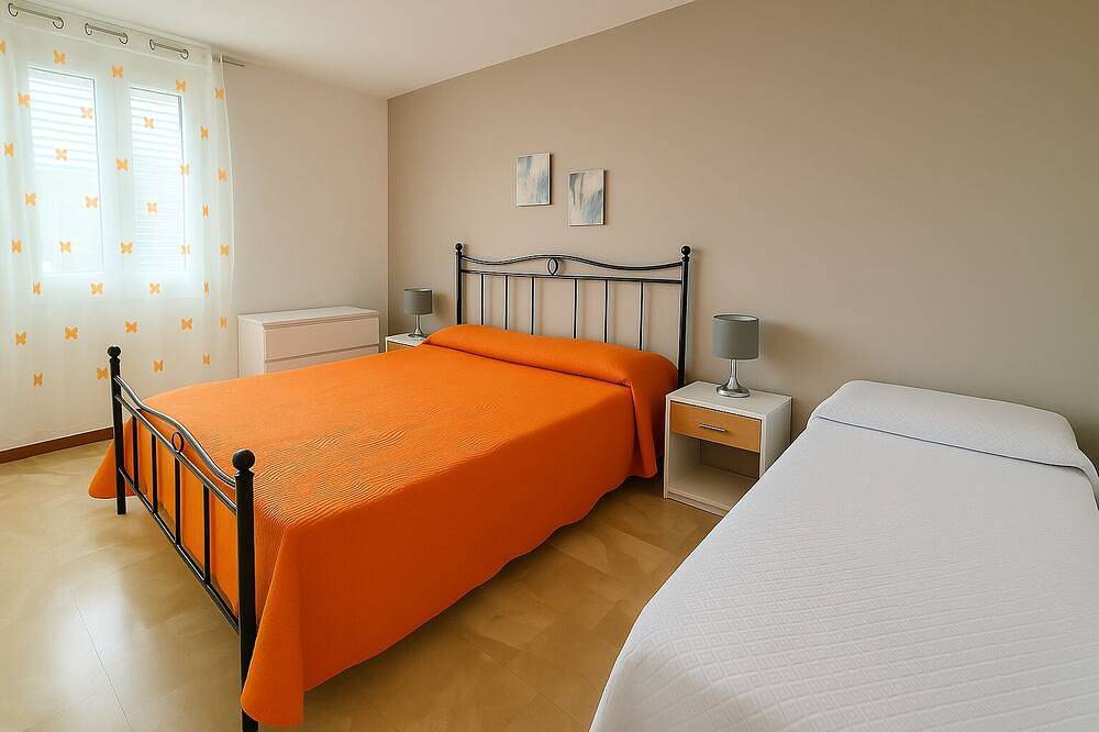 Apartamento De Tres Habitaciones A 35O Mt De La Playa in Budoni, Olbia-Tempio