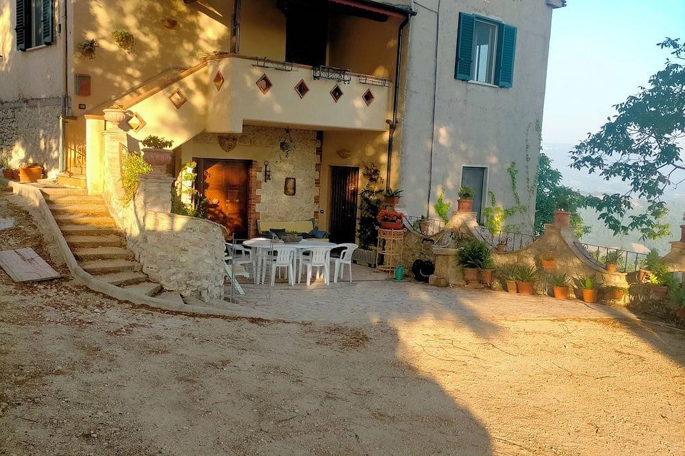 Appartamento intero, Un luogo per rilassare corpo e mente...e cosi alimentare lo spirito in Stroncone, Provincia di Terni