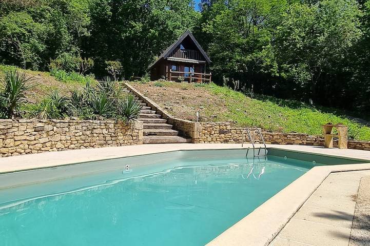 Gîte pour 6 personnes, avec jardin et balcon à Blanquefort-sur-Briolance