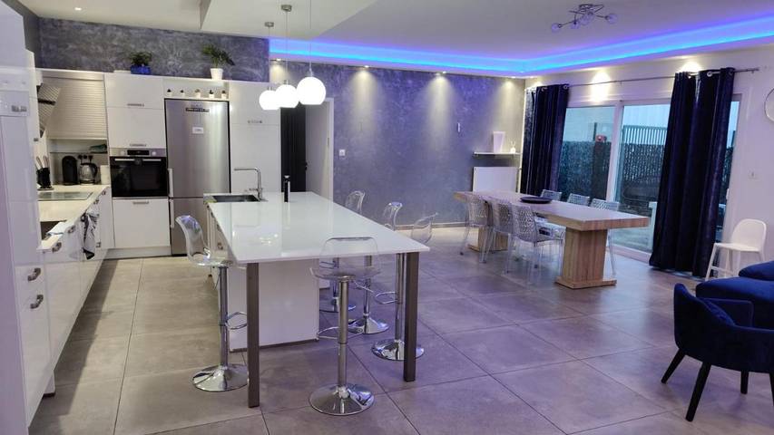 Villa pour 7 personnes, avec Terrasse et Jardin à Aix-les-Bains