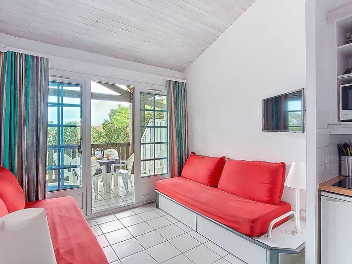 Gîte pour 4 personnes, avec piscine et terrasse dans Moliets-Plage - 2