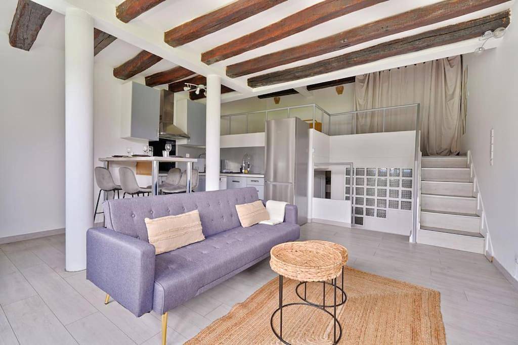 Appartement entier, One-Bedroom Apartment in Wissous, Essonne