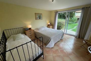 Maison De Vacances pour 14 Personnes dans Thenon, Périgord Noir, Photo 2