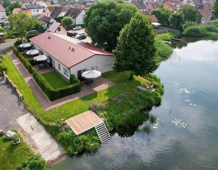 Ferienwohnung für 6 Personen, mit Terrasse und Garten sowie Ausblick