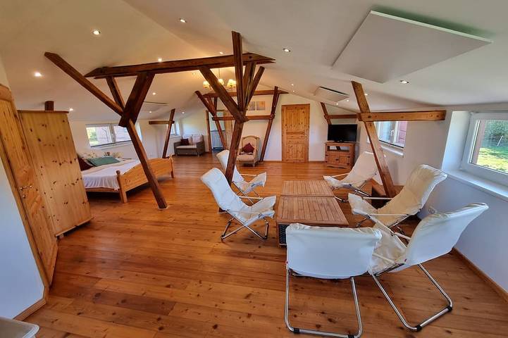 Bauernhof für 12 Personen, mit Terrasse und Garten in Hasselberg - 2