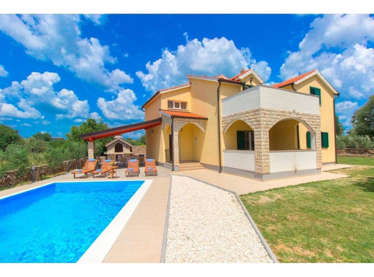 Villa für 8 Personen mit Garten in Dalmatinisches Zagora