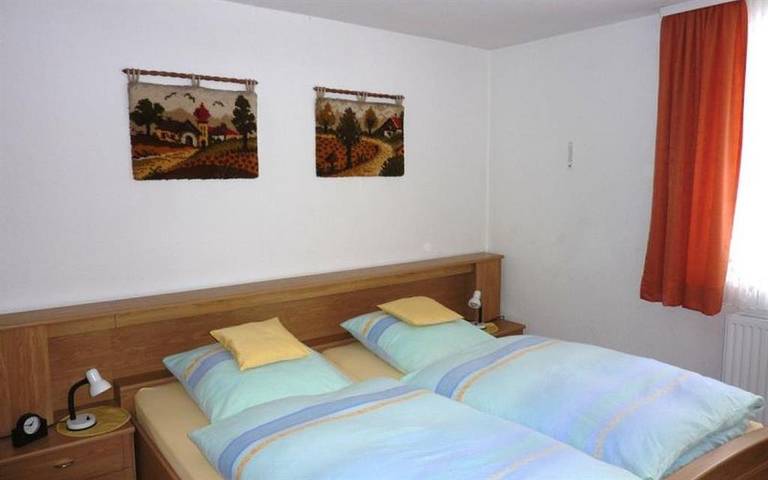 Ferienwohnung für 2 Personen, mit Terrasse und Garten in Füssen - 4