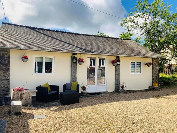 Location de vacances pour 2 personnes, avec Terrasse et Jardin à Huelgoat