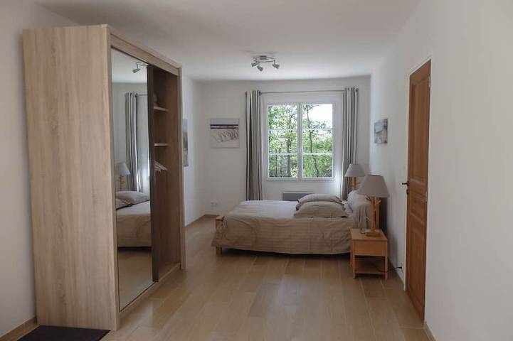 Location de vacances pour 3 personnes, avec terrasse et jardin dans Theix-Noyalo - 3