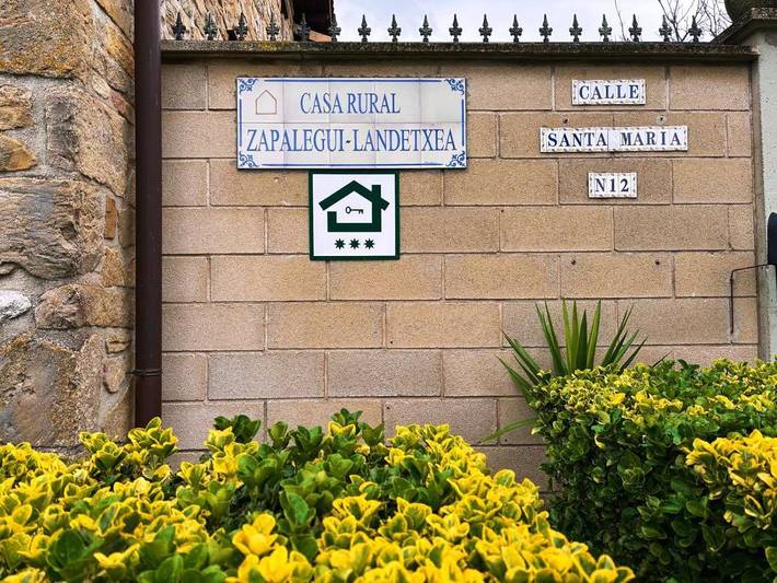 Casa de vacaciones para 14 personas, con vistas además de jardín y piscina en Navarra - 3