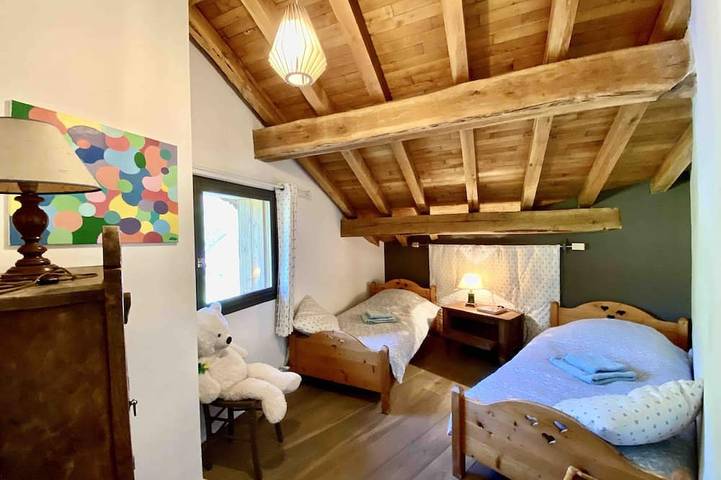 Gîte pour 10 personnes, avec Balcon ainsi que Jacuzzi et Jardin à Séez - 4