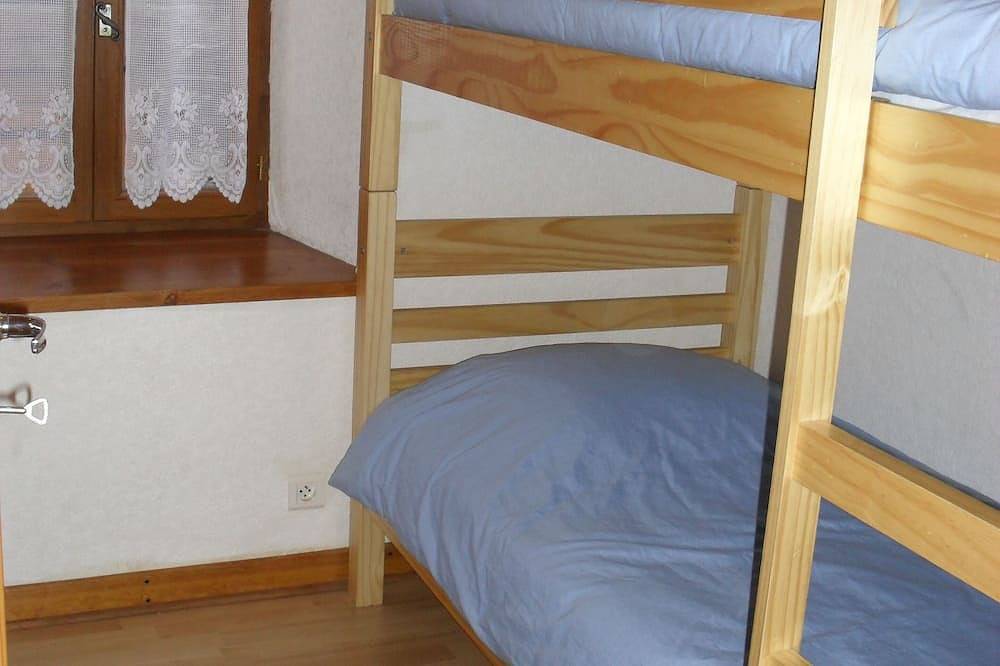 Appartement entier, Appartement à la montagne 6 personnes in Génos, Pyrénées