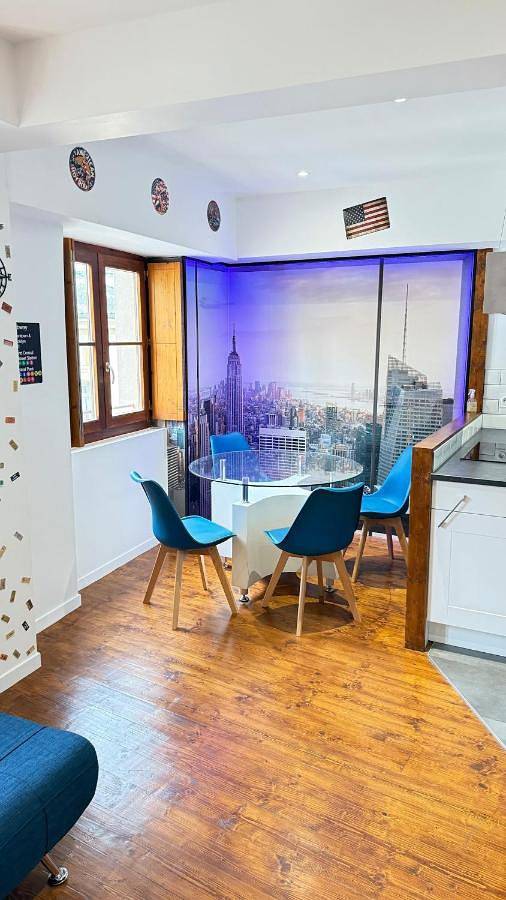 Appartement entier, Two-Bedroom Apartment in Romans-sur-Isère, Région de Valence