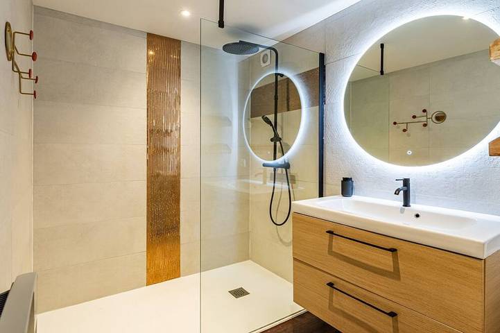 Ganze Wohnung, Apartment-Stadt-Ensuite mit Bad in Dijon, Dijon und Umgebung