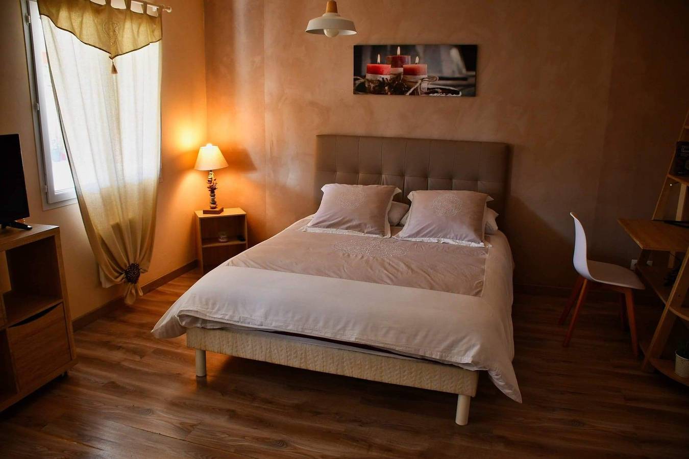 Elegant Villa in Carcassonne with Garden and Jacuzzi in Carcassonne, Carcassonne region