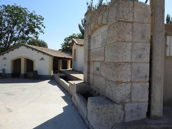 Casa de vacaciones para 12 personas, con jardín además de vistas y piscina en Campo de Borja - 2