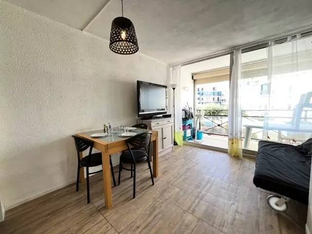 Ganzes Studio, Studiokabine mit Pool in Lagon Bleu in Le Grau-du-Roi, Côte d'Améthyste