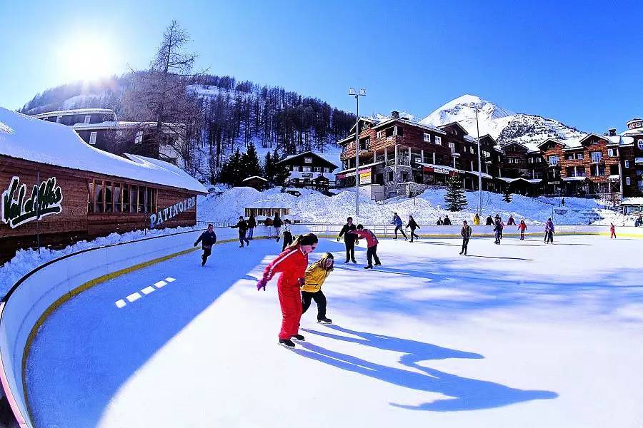 Entire studio, Studio 4 people with night corner in La Foux d'Allos, Allos