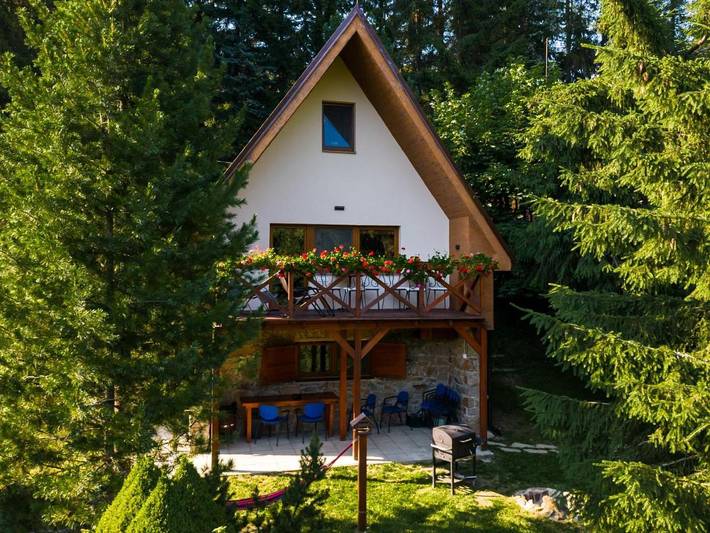 Domek letniskowy dla 10 osób, z Balkon i Taras oraz Ogród i Sauna w Selce