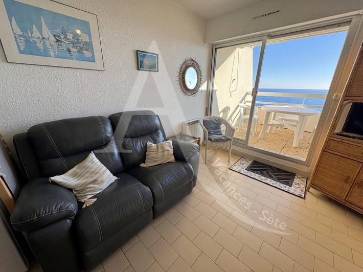 Gîte pour 4 personnes, avec terrasse dans Plage Lazaret