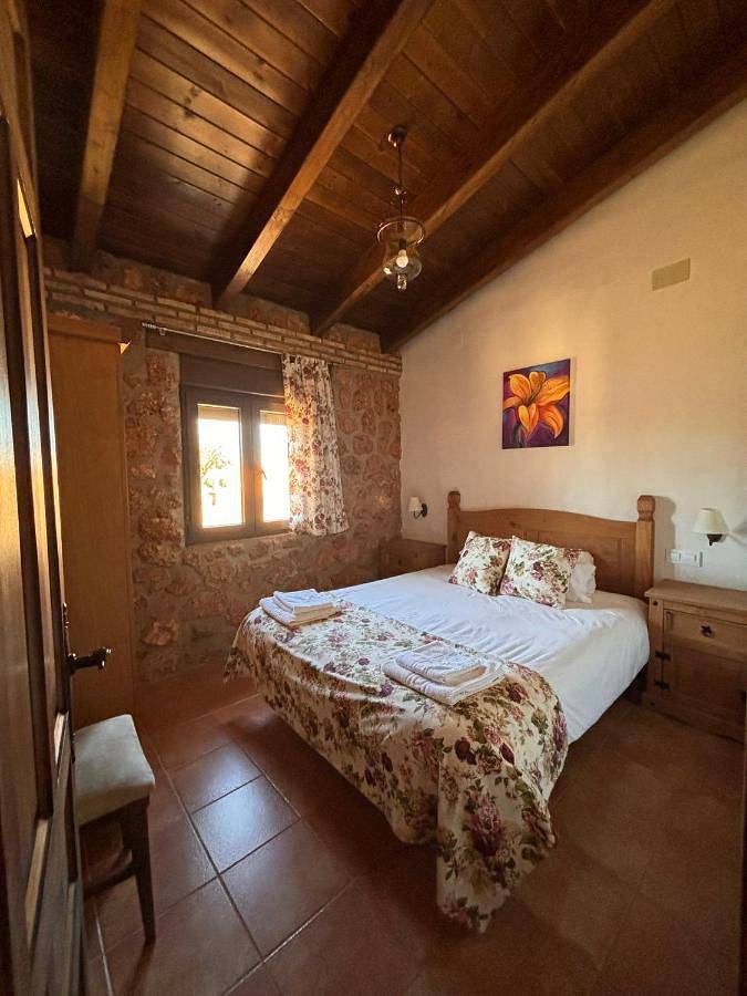 Apartamento para 9 personas, con Terraza además de Jardín y Piscina en Villarrobledo