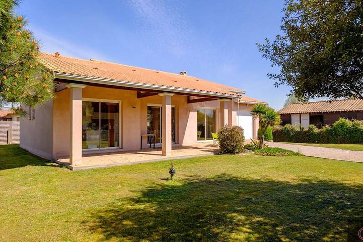Maison de vacances pour 6 personnes, avec Terrasse et Jardin dans Biscarrosse (bourg)