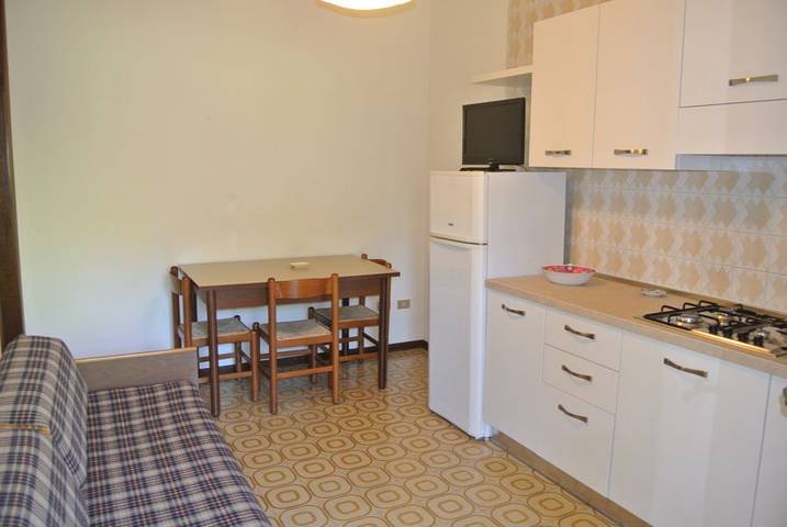 Appartement entier, Appartement de vacances pour 3 personnes avec jardin in Lignano Pineta, Lignano Sabbiadoro