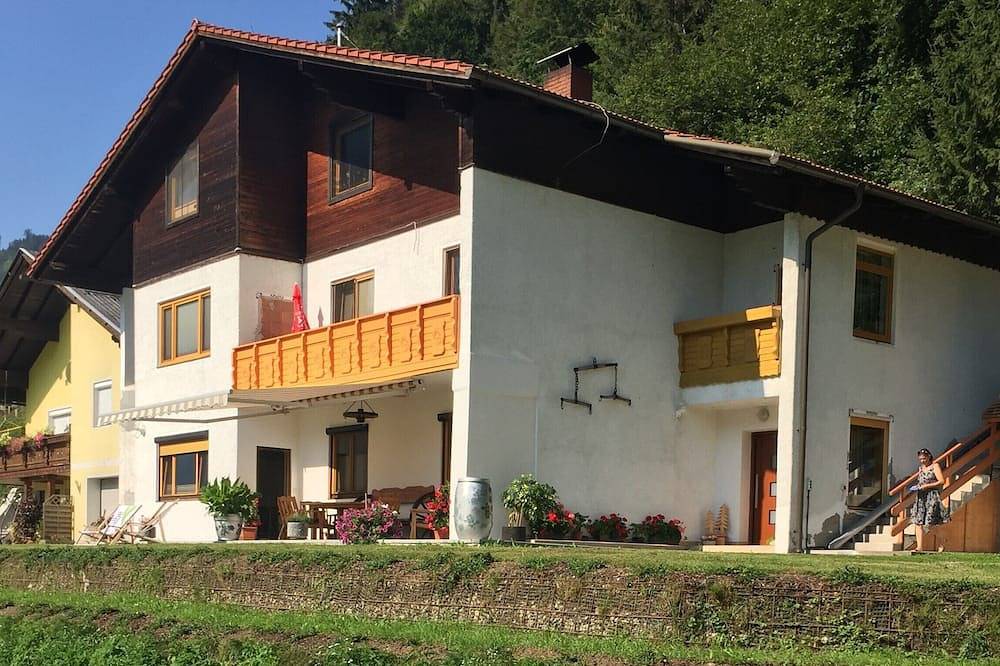 Ganze Wohnung, Moderne Ferienwohnung in ruhiger Lage in Kreuzeckgruppe, Kleblach-Lind