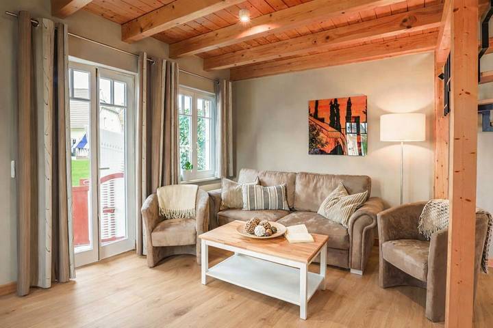 Ferienhaus für 6 Personen, mit Garten und Terrasse in Nienhagen