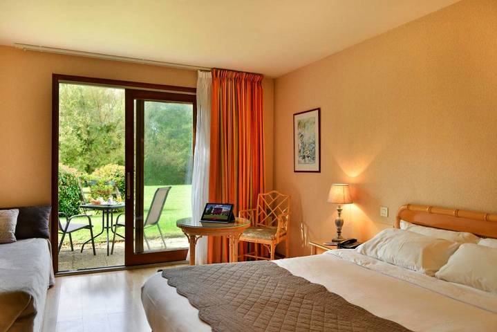 Hôtel pour 3 personnes, avec jardin et terrasse
