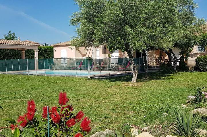Location de vacances pour 14 personnes à Boisseron