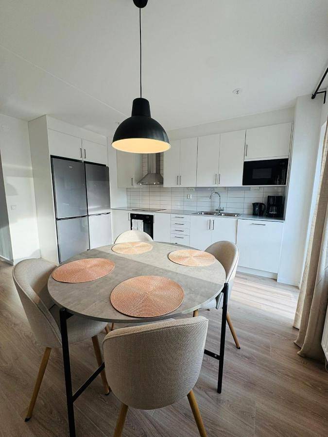 Appartement entier, Nice 3-bedroom apartment in Västerås! in Västeras, Västmanland