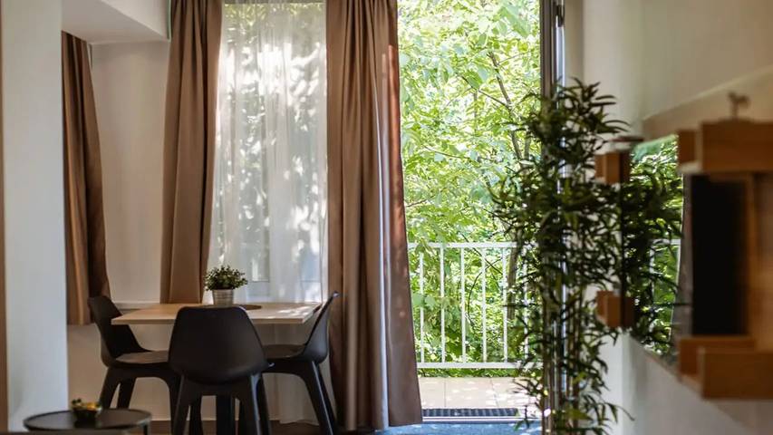 Gîte pour 3 personnes, avec terrasse à Osijek