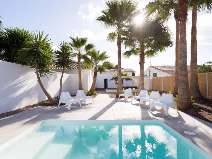 Casa rural para 6 personas, con Terraza además de Jardín y Piscina en Arona 