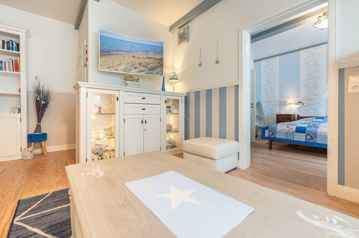 Ganze Wohnung, Moderne Ferienwohnung Alte Schule in Ockholm mit Garten und Terrasse genießen in Ockholm, Nordfriesland
