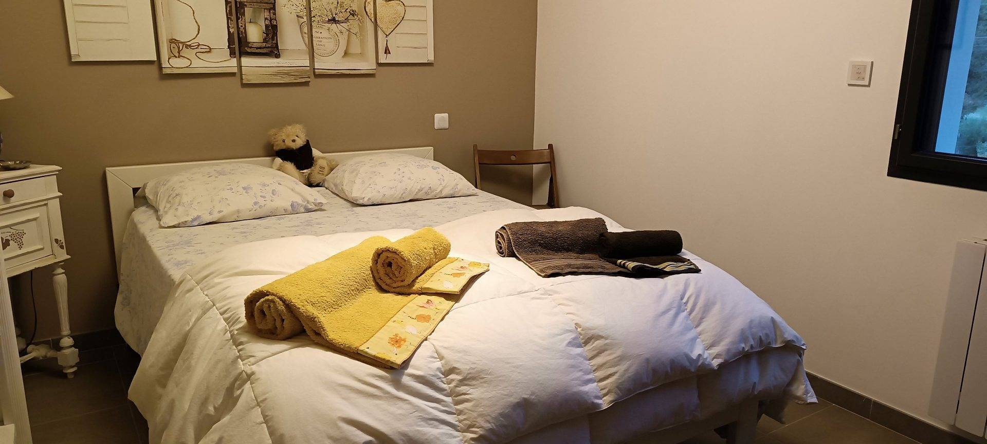 Le Saint Jacques - Chambre 1 in Nans-les-Pins, Région de Brignoles